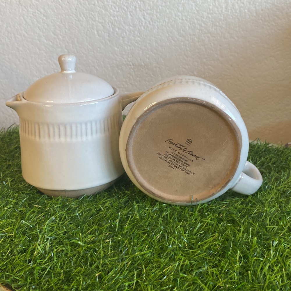 Hearth & Hand w/ Magnolia 'Cream' 3 Piece Coffee Set
Sold Out Retired - Picture 3 of 4